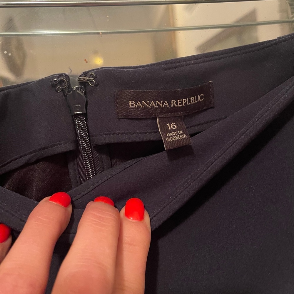 Banana Republic black mini skirt. NWOT size 16 - Picture 2 of 3